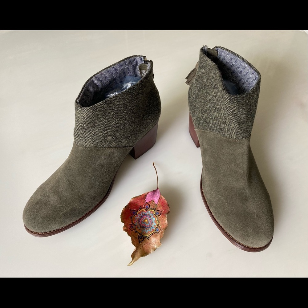 Toms Ankle Boots NWOT